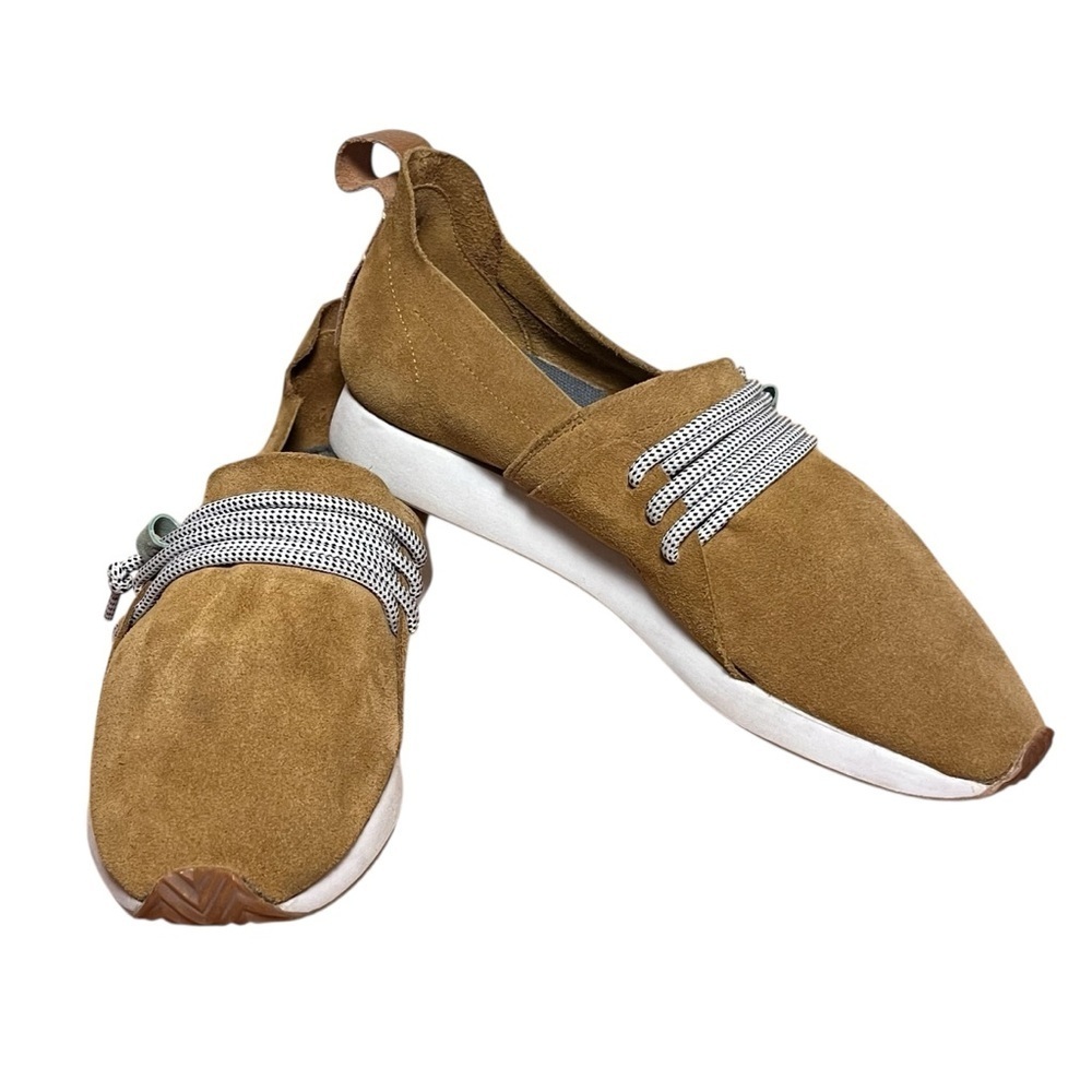 COMUNITYmade Tan Suede Leather Slip-On Comfort Artisan Sneakers Slipper Size 9.5 - Picture 2 of 15